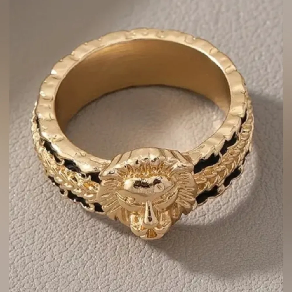 LION HEAD RING - Picture 2 of 6